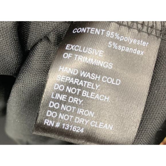 Calessa Plus Sz 2X Art to Wear Black Floral Mixed Material Pieced Knit Tunic Top - Picture 5 of 6